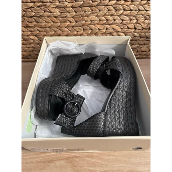 NIB! On 34th Women's Nihari Knot Wedge Sandals - Black Raffia - Picture 2 of 8